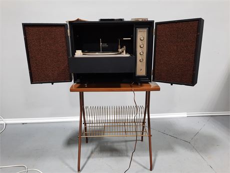 Magnovax Phonograph & Album Storage