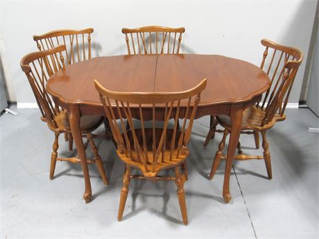 Dining Table with 5 Windsor Chairs
