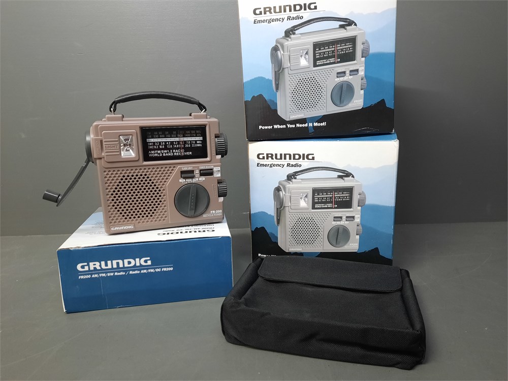Transitional Design Online Auctions Grundig Emergency Radio