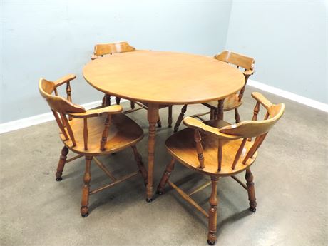 Vintage Heywood Wakefield Dining Table / Chairs