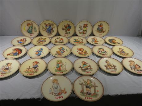 1971-1995 Hummel Annual Plate Collection