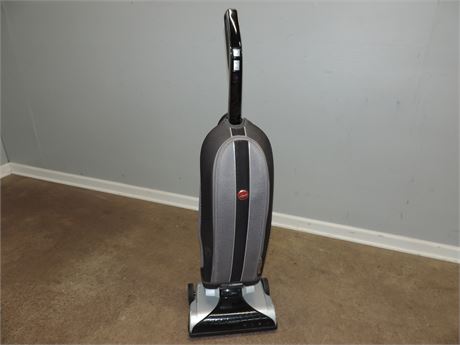 HOOVER Platinum Upright Vacuum Cleaner