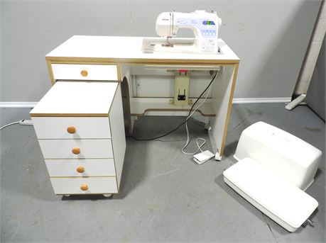 JANOME DECOR Sewing Machine / Sewing Table