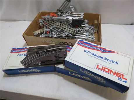 LIONEL 027 Gauge Remote Controlled Switches & Track