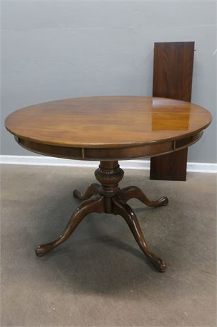 Round Pedestal Table with Leaf