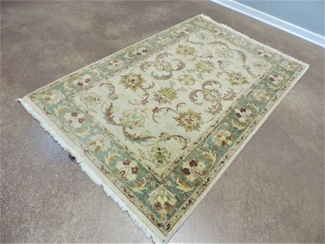 4' x 6' Multi-color Area Rug with Fringe
