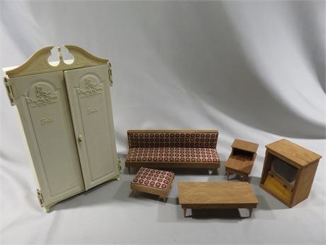 BARBIE Susy Goose Wardrobe Armoire & Mid-Century Doll Furniture