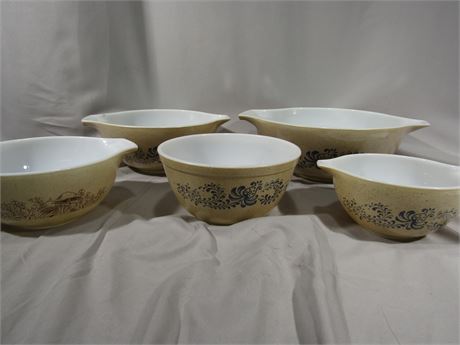 Vintage Pyrex "Homestead" Nesting Mixing Bowls, #442, #443, #444, and #441