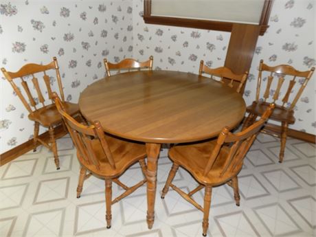 Temple Stuart Mid-Century Round Dining Table & Chairs