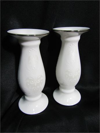 Lenox Bud Vases, Wedding Promises Collection Opal Innocence Pattern Whites
