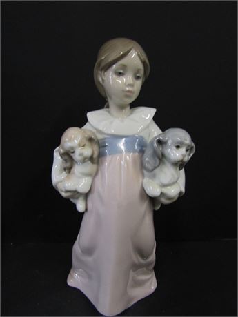 Lladro  #6419 "Arms full of Love"