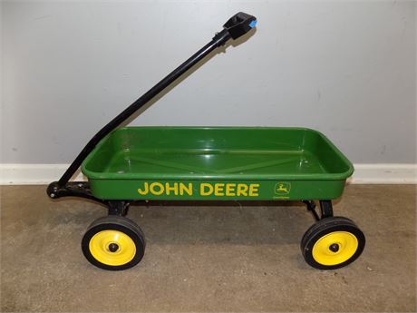 John Deere Wagon