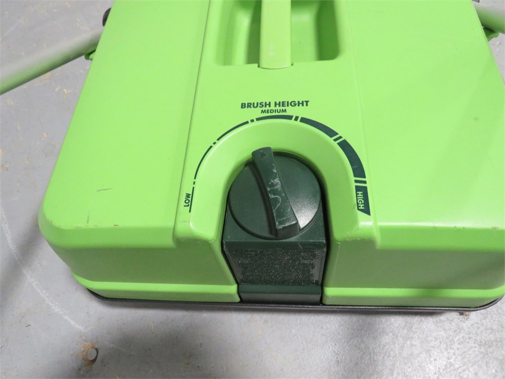 hoover outdoor spin sweeper