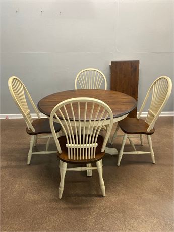 Round Solid Wood . Dinging Table / Chairs / Five Piece Set