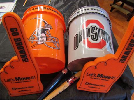 Browns and Bucks Buckets, 5 Gallon Buckets with Foam Fingers and Mini Bats