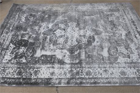 Modern Gray & White Area Rug from the Sofia Collection