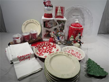 Christmas Tableware & Decoratives