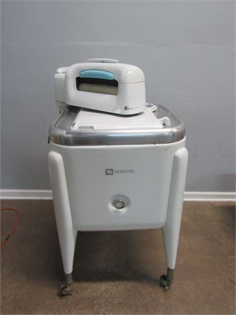 Antique Maytag Wringer Washing Machine model 77954