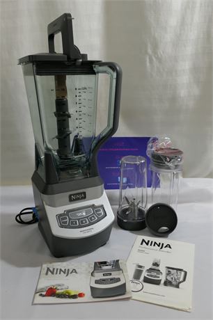 Transitional Design Online Auctions - Ninja Professional Blender BL660