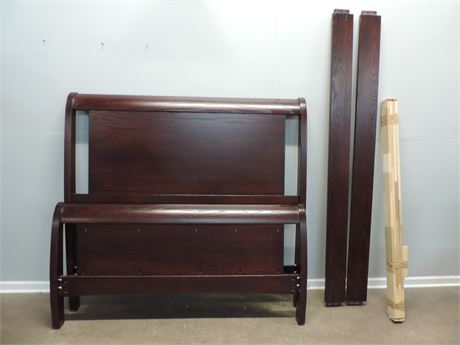 Queen Size Solid Wood Sleigh Bed
