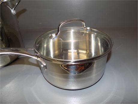 Transitional Design Online Auctions - Cuisinart Cast Iron Cookware