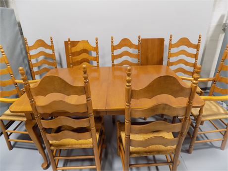 Winchendon Dining Table & Chairs