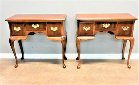 Williamsburg Set of Accent Tables