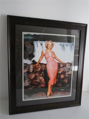 Framed Marilyn Monroe "Niagara" Movie Print