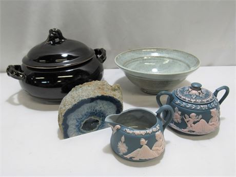 Misc. 5 Piece Lot  - Goede and Pottery including Jasperware