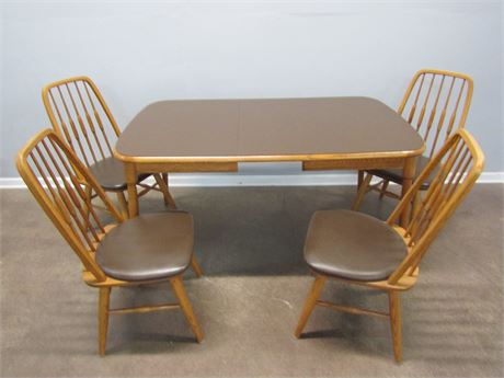 Dinaire Mid Century Dining Table with Brown Inlaid Center, and Chairs