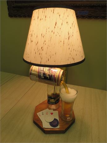 Miller Genuine Draft Pouring Bar Lamp