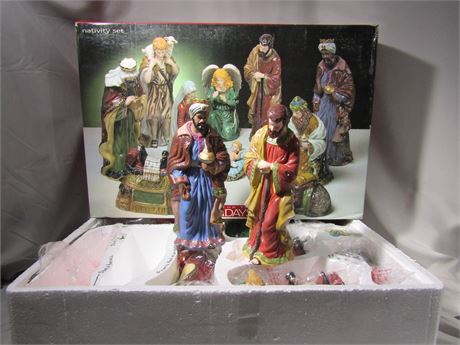 Complete Nativity Set in Original Box and 11 Figurines, The Holiday Collection