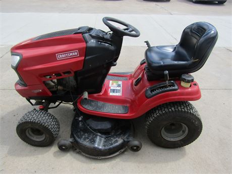 Craftsman 46'' Riding Lawn Tractor, Model T3300