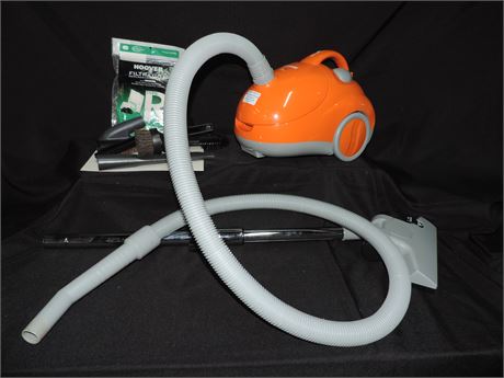 Hoover Vacuum Cleaner with Attachments and Filtration System Bags