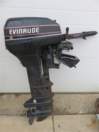 EVINRUDE 9.9 HP Outboard Motor