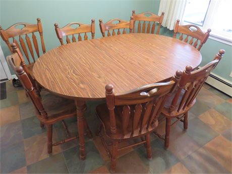 Colonial Style Oak Dining Table Set
