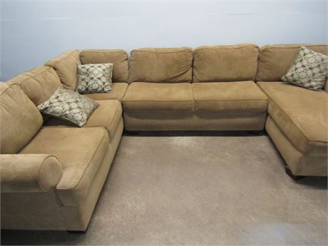 Large Wrap Around Sectional, 3 piece in Brown