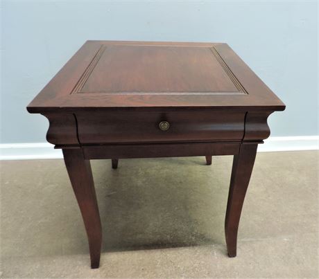 Vintage Hekman Side / Accent Table