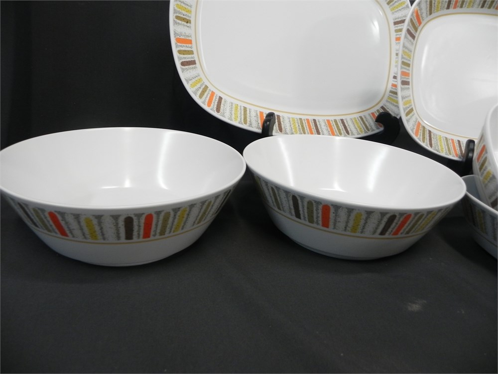 Transitional Design Online Auctions - Noritake Progression Mardi Gras ...