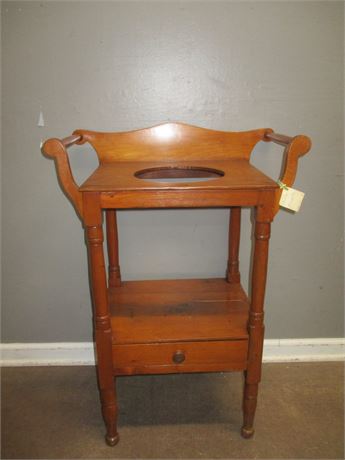 Old Pine Wash Stand