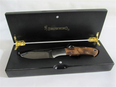 Browning Whitetail Tribute Collector's Series Limited Edition Perfect Ten Knife