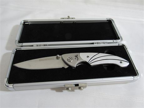 New - Browning Pocket Knife with Metal Case