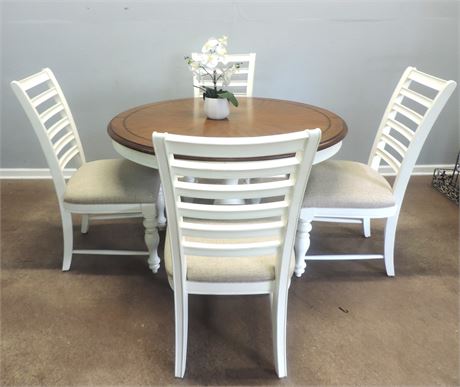 Round Pedestal Table / Four Chairs