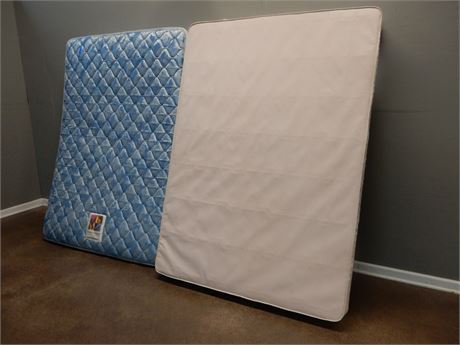 Sealy Posturepedic Double Sided Full Size Mattress and Box