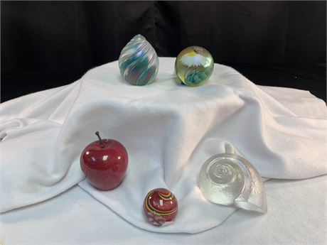 Paper Weights Lot of 5 Featuring, Signed, BRIAN MAGNUM, Signed, B. SELLARS