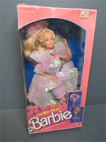 Transitional Design Online Auctions - 1988 Garden Party Barbie Doll