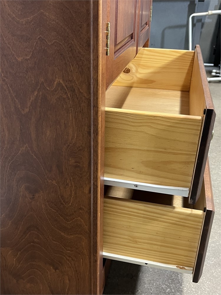 Transitional Design Online Auctions - Cabinet