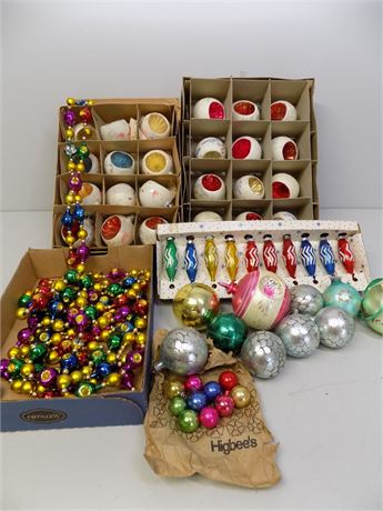 Mid-Century Christmas Holiday Ornaments