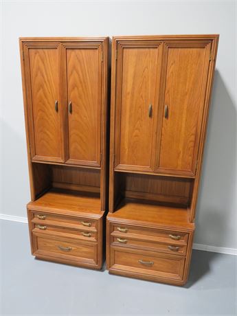 VAUGHAN Oak Hutch Cabinets