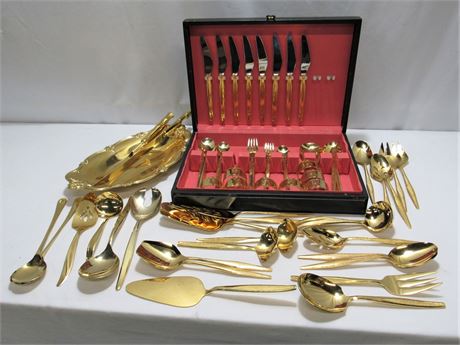 Gold Tone Finished Dinnerware Lot with Wood Case